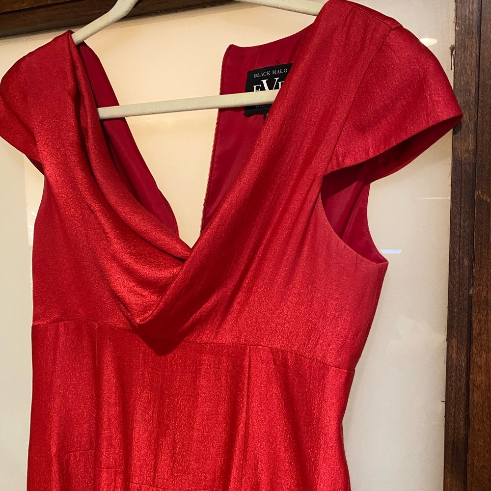 Black Halo elegant red color prom dress / evening dress size 6 - Picture 2 of 9